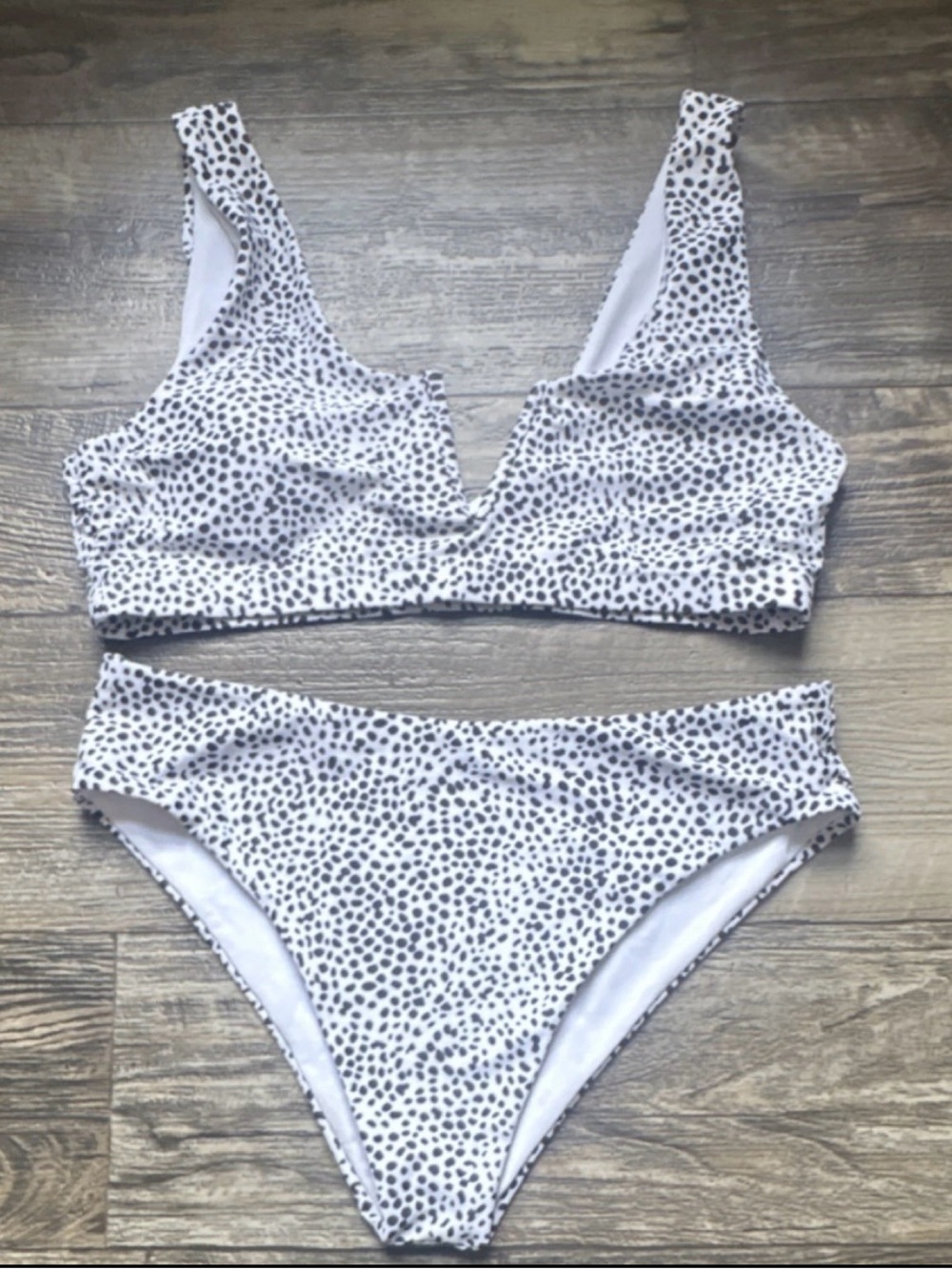 Spotted V-Neck Bikini Set in White and Black